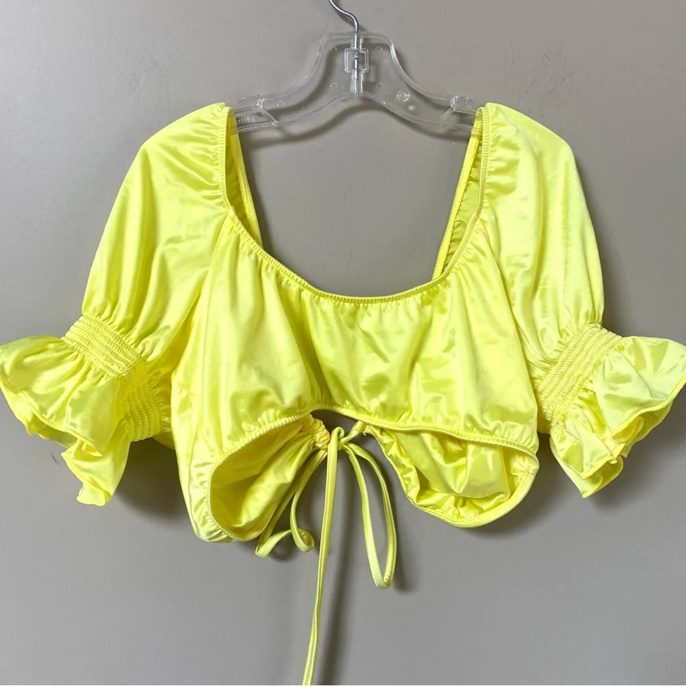 NWOT Frankie’s Bikinis x Naomi Osaka lemon drop Carly puffy sleeve bikini top M